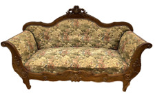 Antico divano Carlo X  a barca epoca XIX secolo in noce piemontese