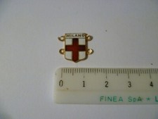 RARA APPLICAZIONE DA BAVERO COMUNE MILANO SMALTO METALLO VINTAGE ANNI 70