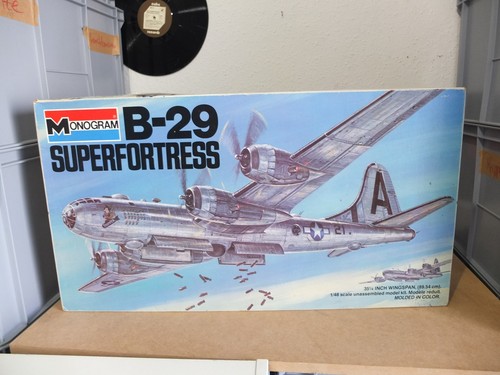 Monogram superfortress - 29,