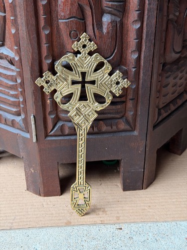 Croce mano ottone - ottone, etiope