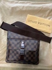 Louis Vuitton Damier Pochette