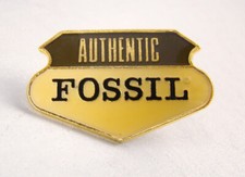 Spilla bavero orologio fossile