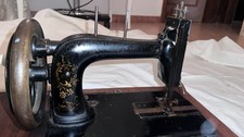 Macchina Da Cucire Antica