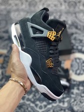 Nuovo Jordan 4 Retro Royalty