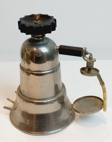 Apparecchio inalatore aerosol