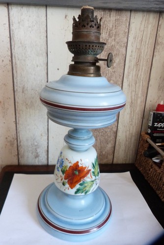 Ancienne lampe pétrole - ancienne,