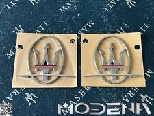 2x Emblema Maserati Tridente Nuovo GranTurismo 3200 4200 Levante S Rosso Red Colonna C