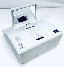 Panasonic PT-CW330 Proiettore
