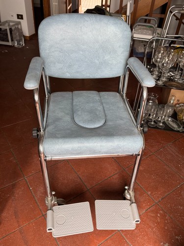 Sedia rotelle carrozzina - rotelle/,