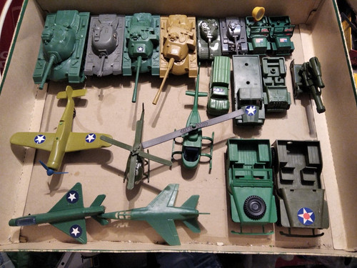 Lotto mezzi militari - mezzi,