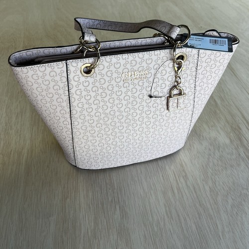 Nwt guess kolt logo carryall - guess,