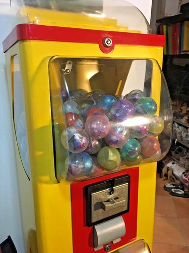 Flipper distributore giochi - distributore, di