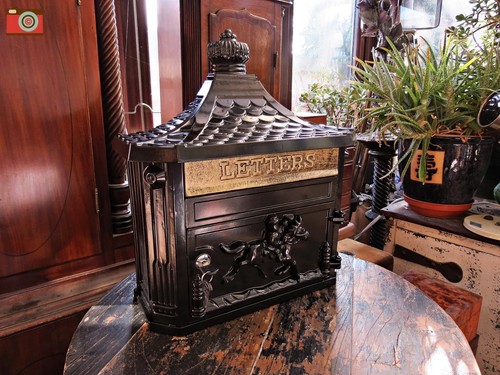Scatola postale nera - nera,, lettere