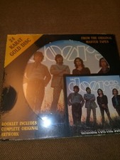 The doors waiting for - waiting, sun