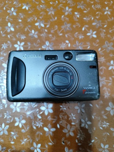 Yashica zoom point and - yashica,