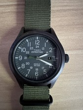 Orologio Timex Expedition con cassa Indiglo 40mm cinturino nylon verde