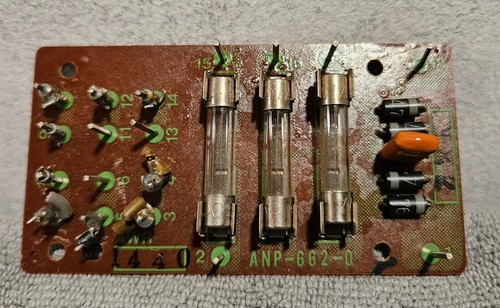 Scheda fusibile amplificatore