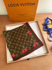foulard Louis Vuitton in