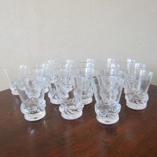 Daum. Ensemble de 19 verres à