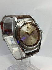 Montre Universal Geneve