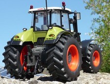 Trattore RC XL CLAAS Axion 870