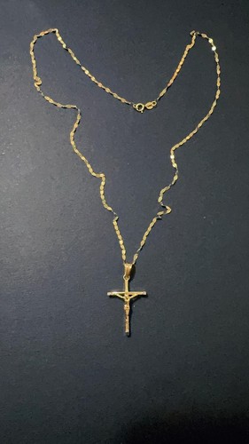 Collana con crocifisso - con,