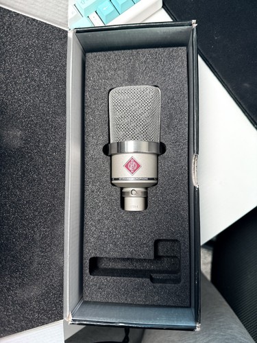 Neumann tlm 102 microfono - 102, a