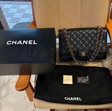 Authentic Chanel , Maxi
