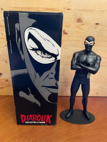 Statua diabolik con pugnale - diabolik,