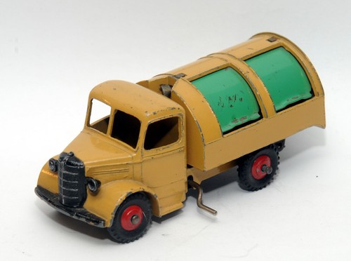 Modellino dinky toys meccano - dinky,