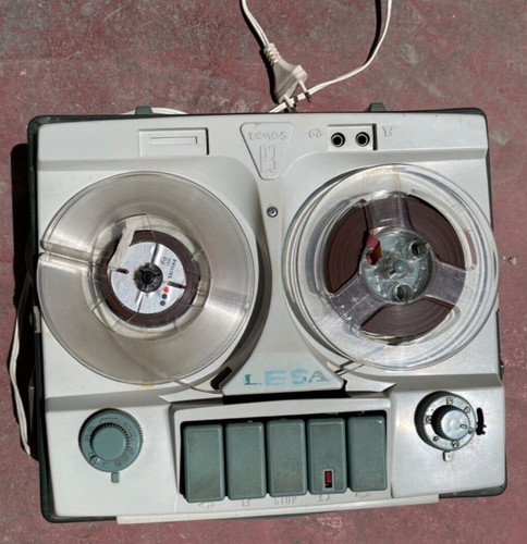 Lesa renas magnetofono - -,