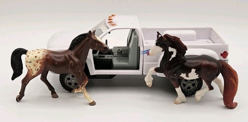 Breyer dually pickup truck - dually,