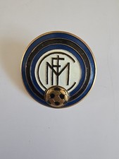 F.C. INTERNAZIONALE PIASTRA RADIATORE O DA AVVITARE IN METALLO con pallone (05)