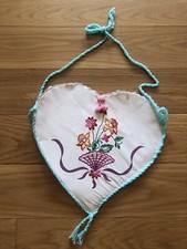 Ricamo decorativo folklore