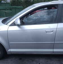 8p4831051a porta ant audi - 8p4831051a, sx