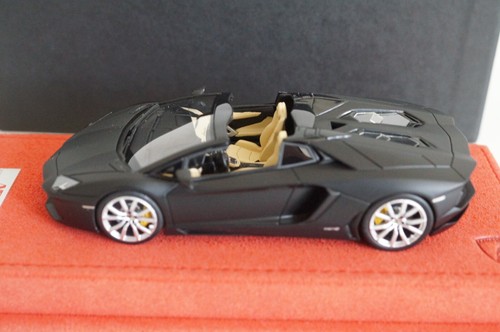 Lamborghini aventador - 1:43,