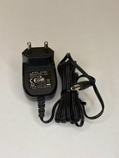 Caricabatterie Universale YLJXA-E090008 9V 80mA Connettore DC Alimentatore