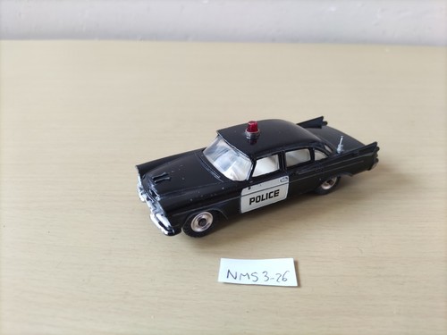 Dinky toys dodge - dodge, sedan
