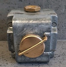 INTERRUTTORE LUCE FABBRICA