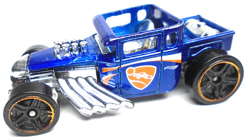 2018 hot wheels - hot, bone