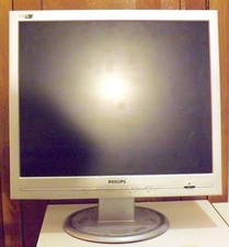 3 Display LCD 17"/15" -
