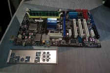 ASUS P5QL PRO Rev:1.02G LGA 775 Intel scheda madre + CPU C2D E7400, RAM 1Gb, I/O