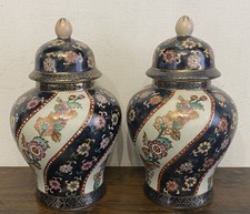 Coppia di vasi Satsuma con