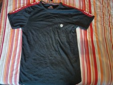 Maglietta con eleganti strisce