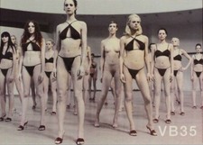 VANESSA BEECROFT FOTOSERIGRAFIA  ED. PARKETT 