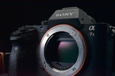 [US Duty Paid] Sony Alpha a7
