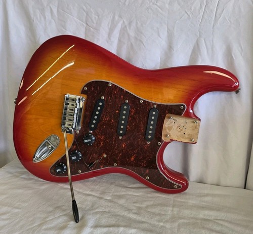 Fender squier strat body - fender,