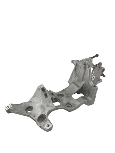 04l903143b supporto pompa - 04l903143b,