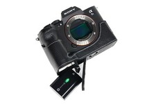Custodia mezza fotocamera in