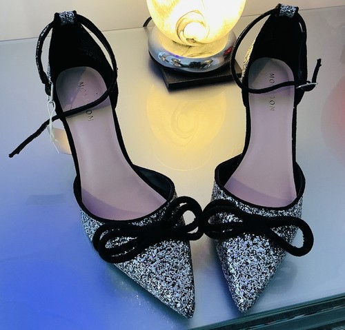 Scarpa con cinturino - , alla
